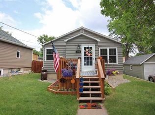 1016 1st St NE, Minot, ND 58703