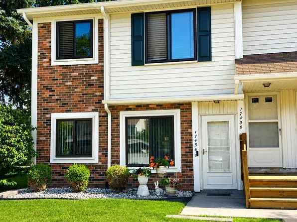 17438 Utica Oaks Ln, Roseville, MI 48066