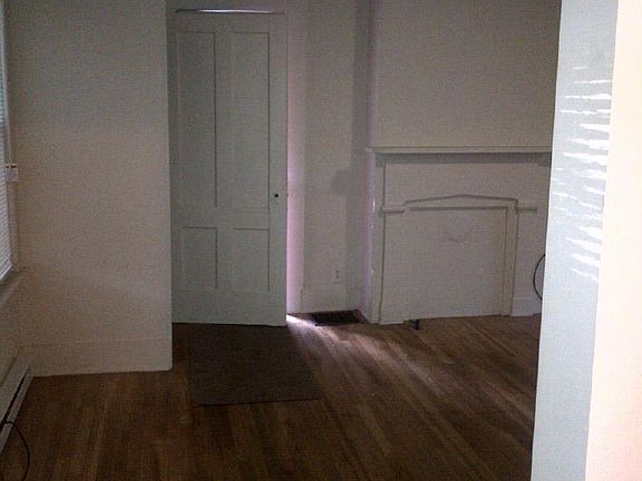 3rd image of 138 Fort Hill Ave #5