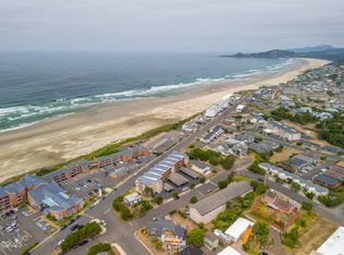 720 SW 6th St UNIT R-107, Newport, OR 97365