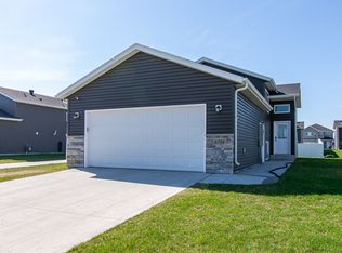 6734 69th Ave S, Horace, ND