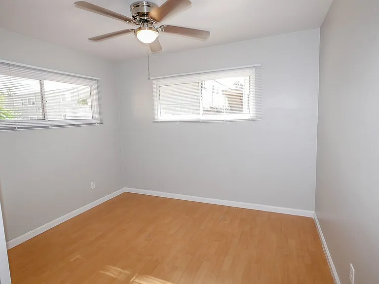 2924-2932 Suncrest Dr — Photo 17