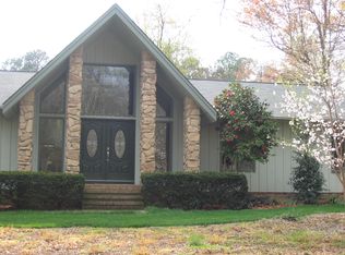 8809 Woodyhill Rd, Raleigh, NC 27613