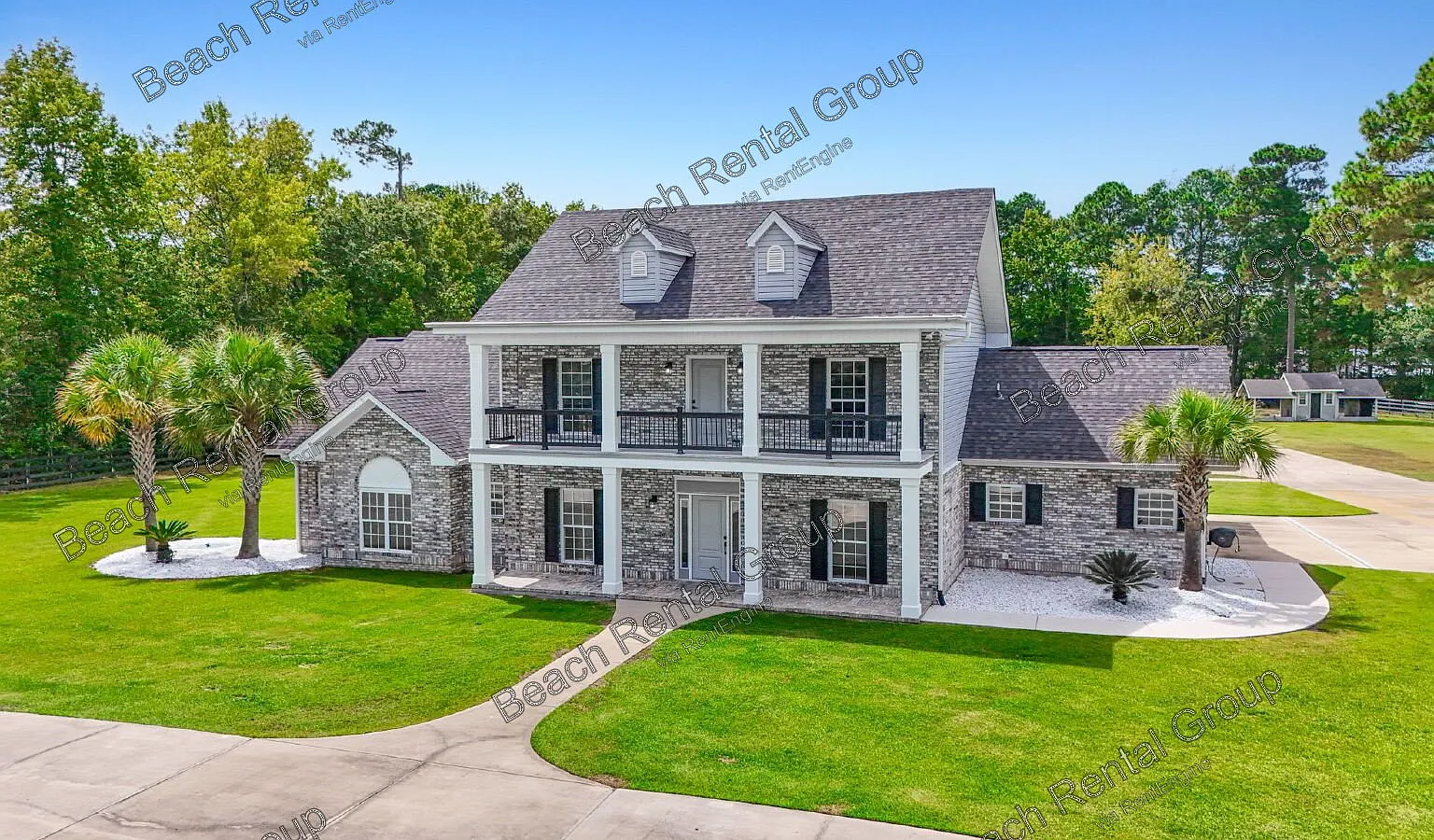 4 bed, 4.0 bath, 4500 sqft, $5,995 — Photo 2