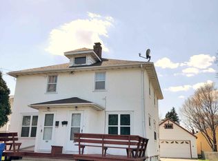 205 16th St S, Fargo, ND 58103