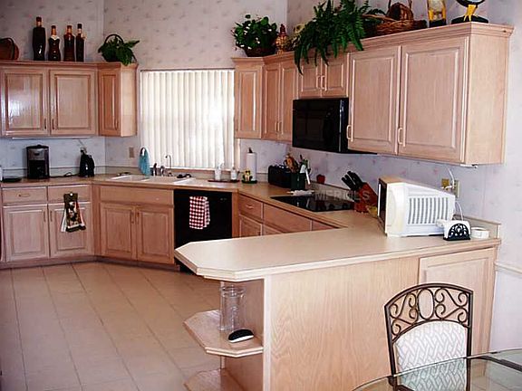 5th image of 1228 Glencrest Dr