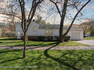 1406 Snyder Rd, East Lansing, MI 48823