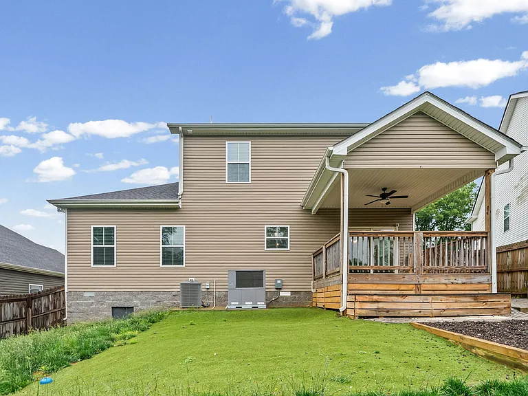 1042 Winesap Rd — Photo 37