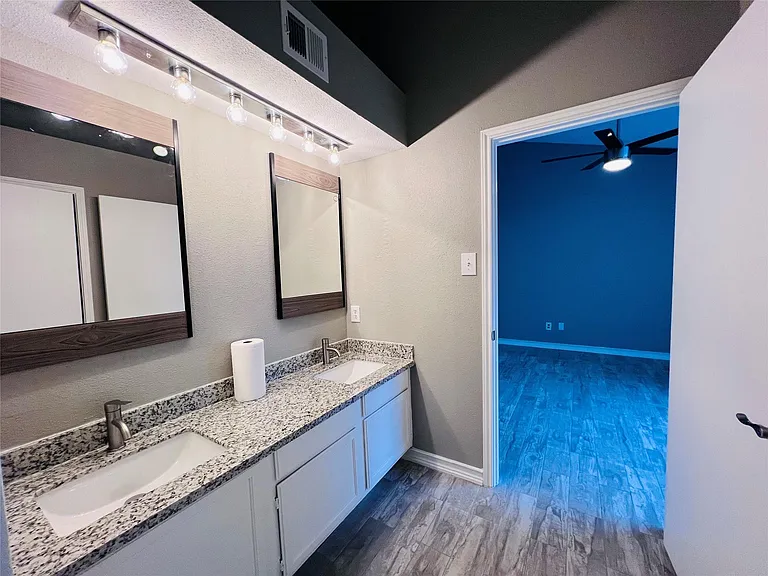 2121 El Paseo St #2204 — Photo 7