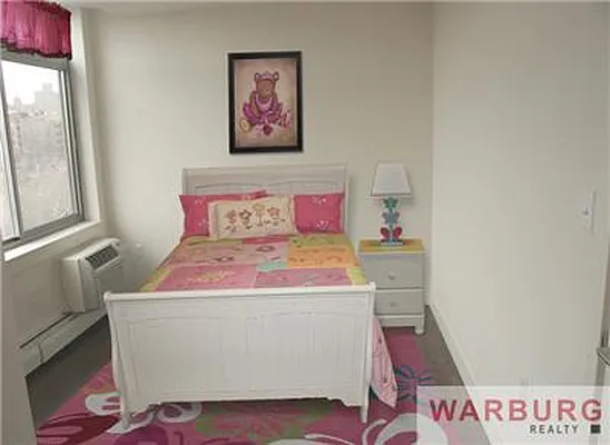 Sold by Warburg | media 3