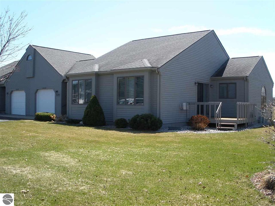 1st image of 6369 Ridge Dr