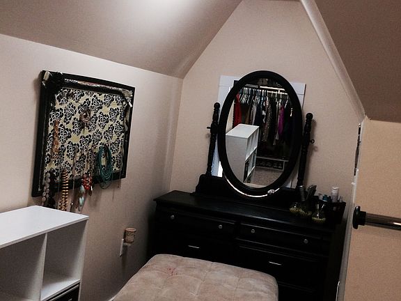 Master dressing room