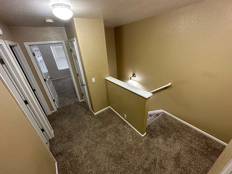 2057 Creekridge Point — Photo 5