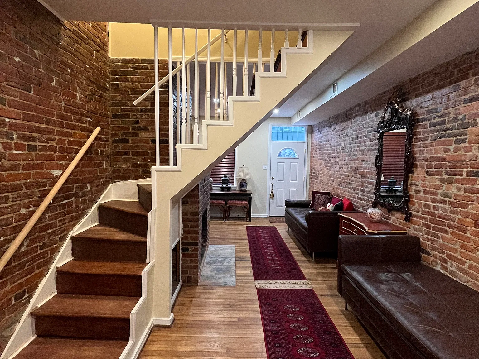 2 bed, 782 sqft, $2,990 — Photo 2