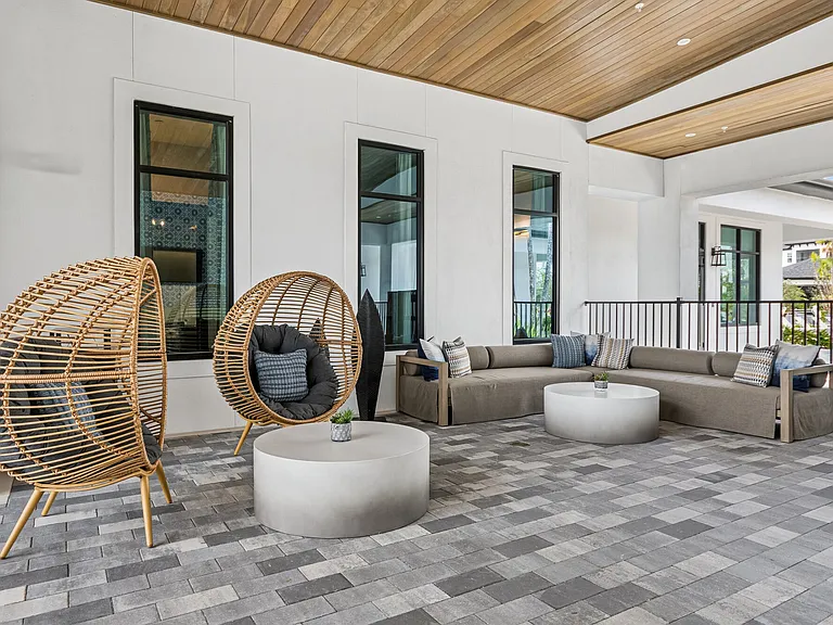 Ascend Nona West — Photo 35