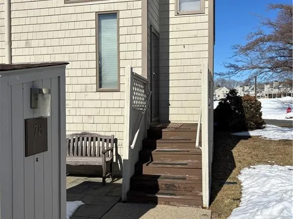 78 Windward Ln, Bristol, RI 02809