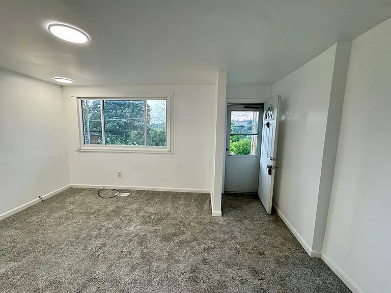 42 Climax St — Photo 9