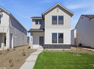 6768 W Redwood Creek Dr, Meridian, ID 83646