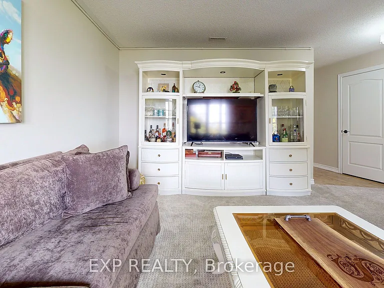 10 Boardwalk Ave #17 — Photo 37