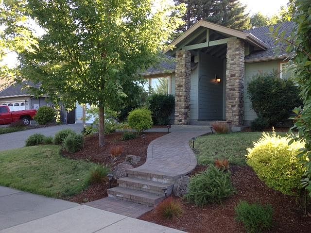 2895 SE Lillian Ct, Grants Pass, OR 97527 | Zillow