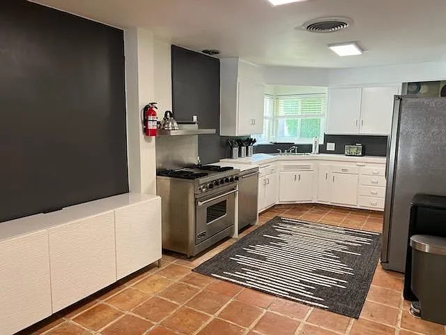 1260 E San Jacinto Way — Photo 18