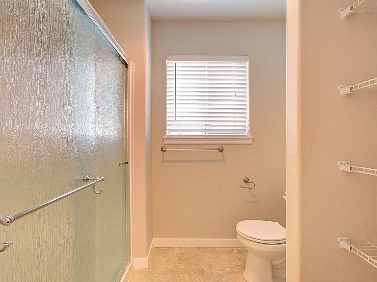 5615 NE 52nd Pl — Photo 22