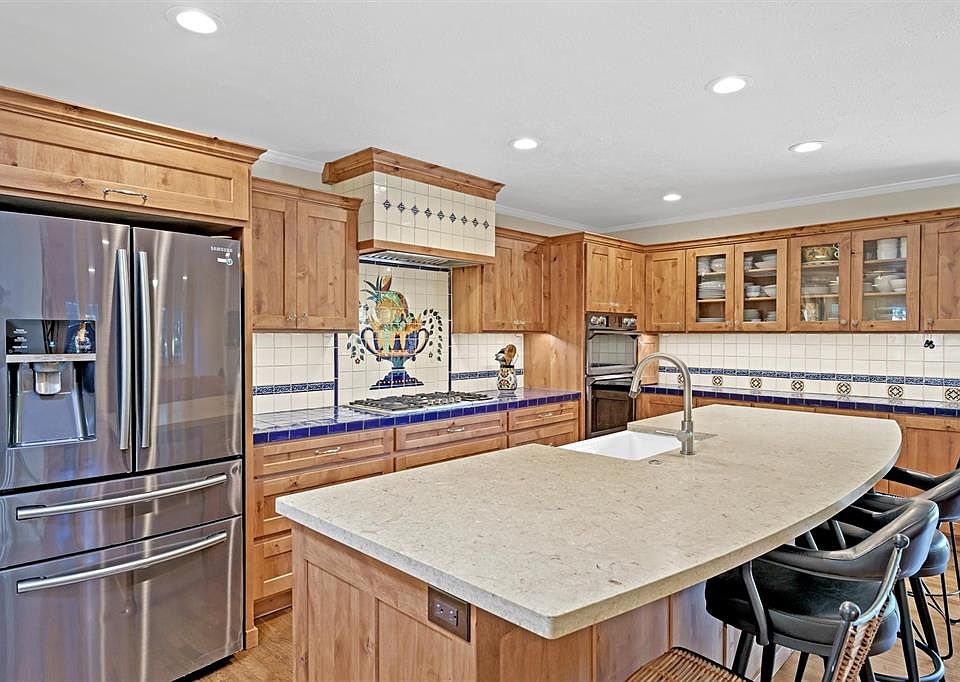 1st image of 9023 Villa Park Cir