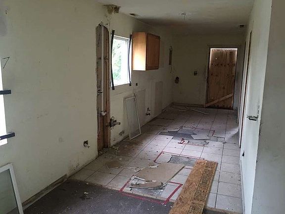 5th image of 6840 S Hermitage Ave