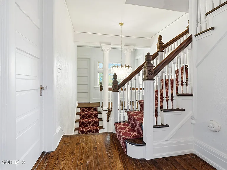 211 Cedar Ave — Photo 21