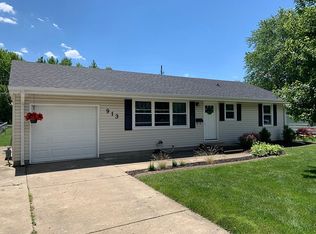 913 Rudy Ave, Mattoon, IL 61938