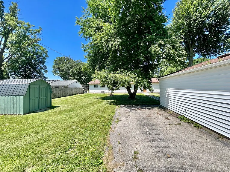 329 Hancook Rd — Photo 22