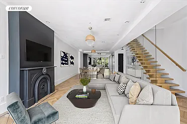 453 Lexington Avenue