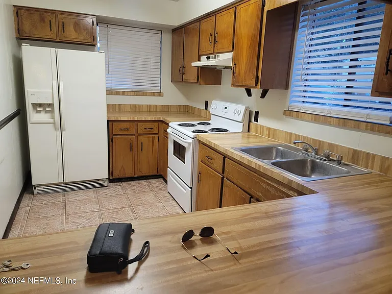 4346 Windergate Ct — Photo 8