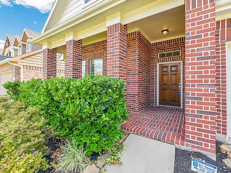 3306 Windsor Ranch Ln — Photo 2