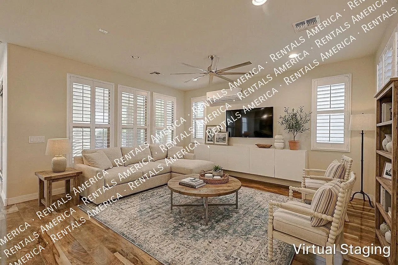Beautiful 3bdrm home in Gated Community! — Photo 1
