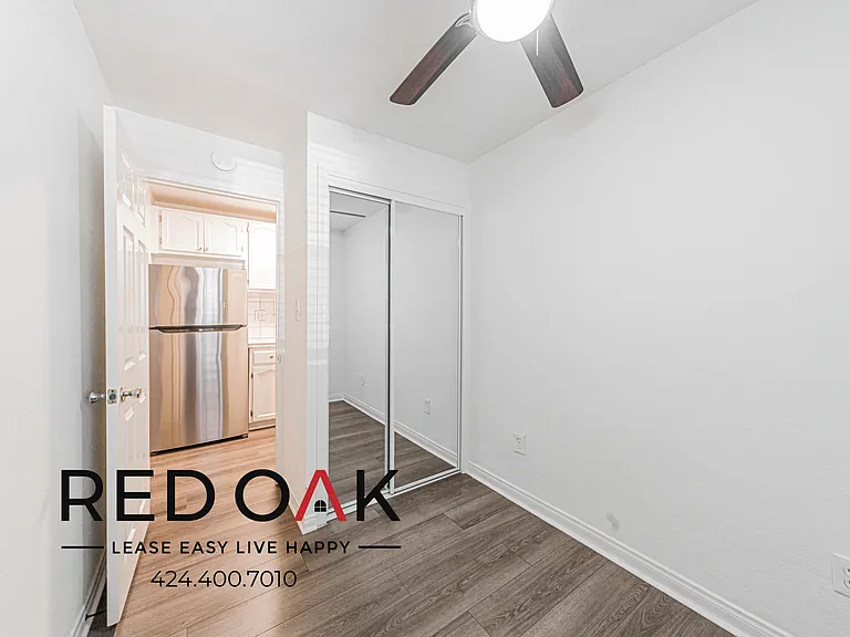 1032-1036 S Normandie Ave #1036-5 — Photo 9