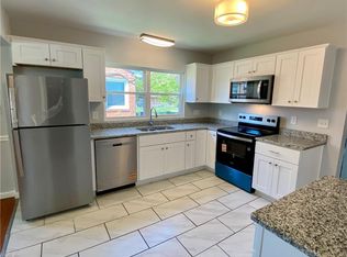 712 Burgess Ave, Hampton, VA 23664