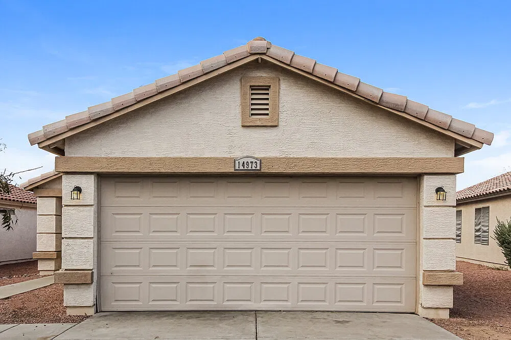 3 bed, 2.0 bath, 1190 sqft, $1,795 — Photo 1