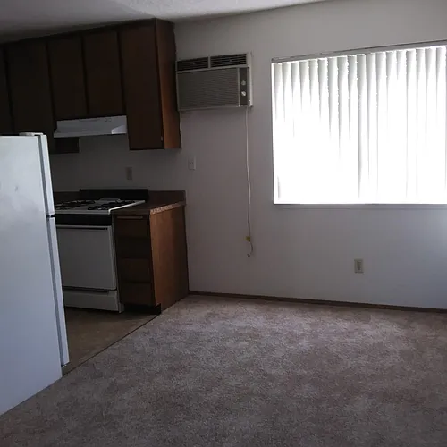 2223 Edison Ave #10 Photo 1