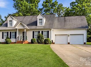 327 Sherry St, Rutherfordton, NC 28139