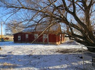 610 Plunkett Rd, Lander, WY 82520