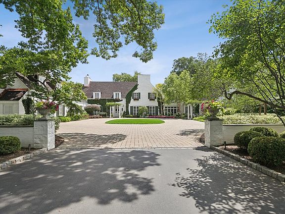 2nd image of 25185 Shagbark Rd
