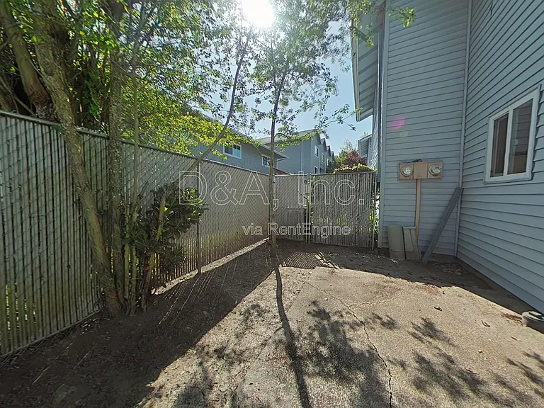 2563 SW Pickford St #A — Photo 13