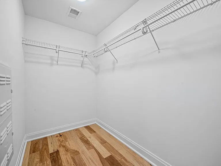 219 Carron St #203 — Photo 8
