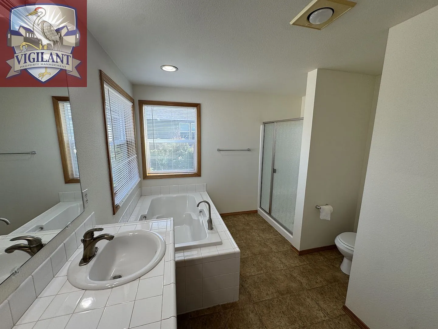 Amazing 3 bedroom home with office — Photo 4