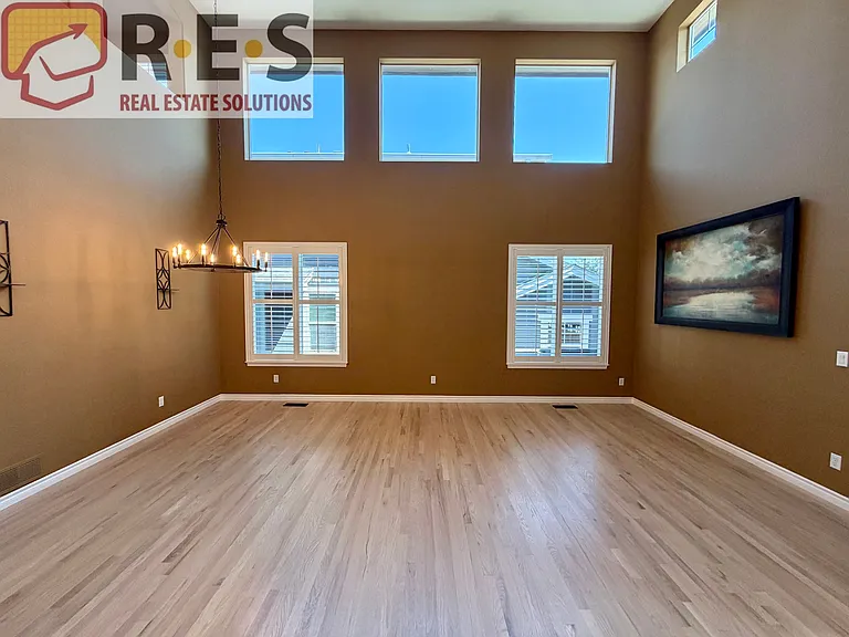 10761 Glengate Cir — Photo 7