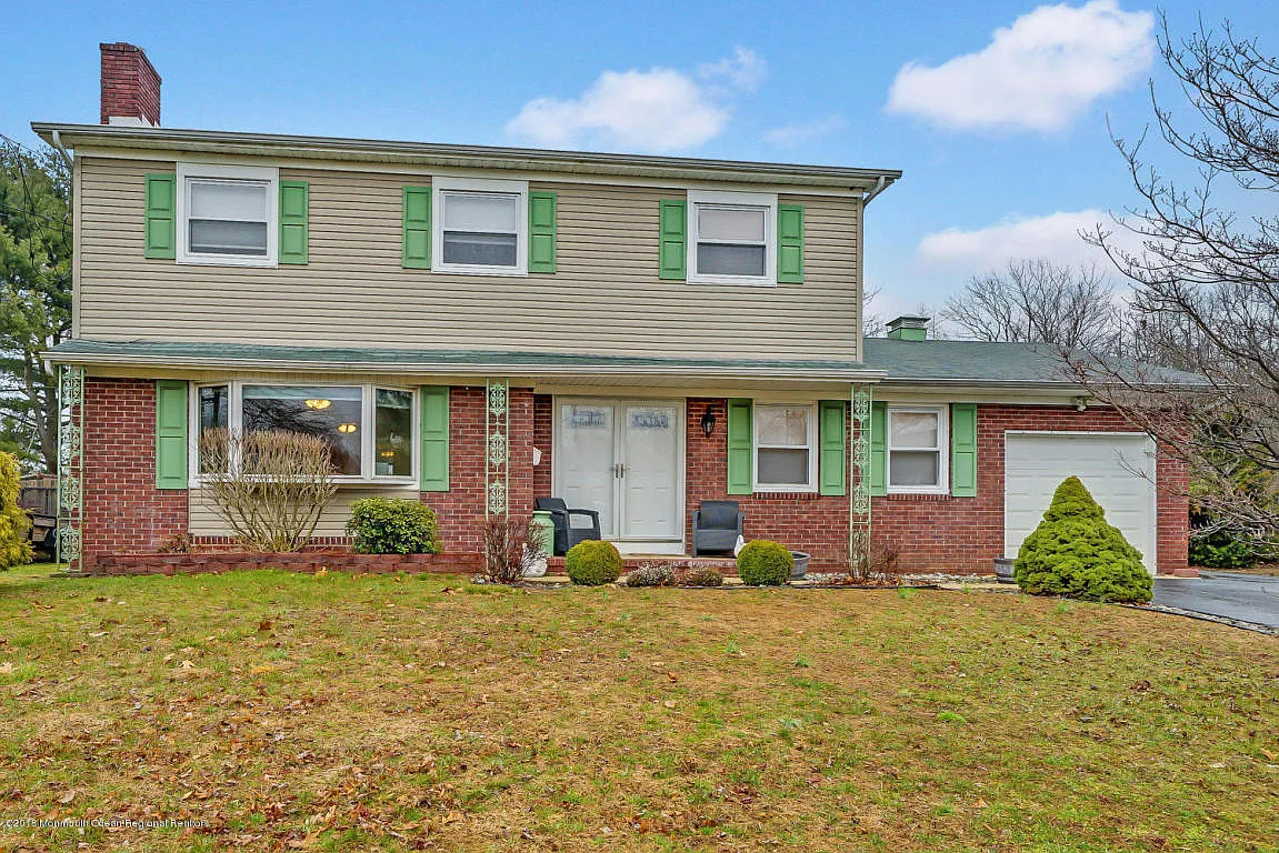 13 Chatham Dr photo 1
