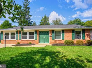 1103 S Greenthorn Ave, Sterling, VA 20164