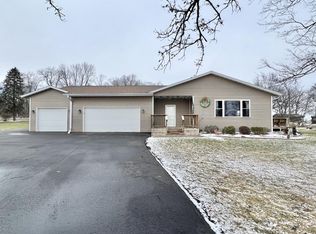 8509 E State Road 67, Clinton, WI 53525