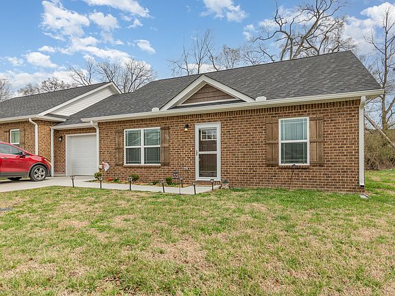 2nd image of 129 Dogwood Ct